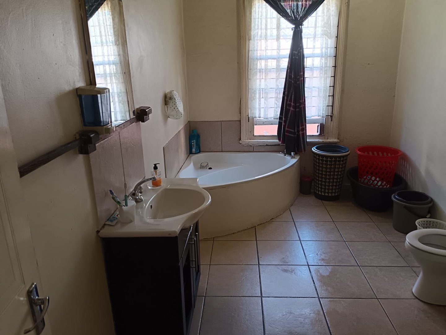 3 Bedroom Property for Sale in Woodstock Western Cape